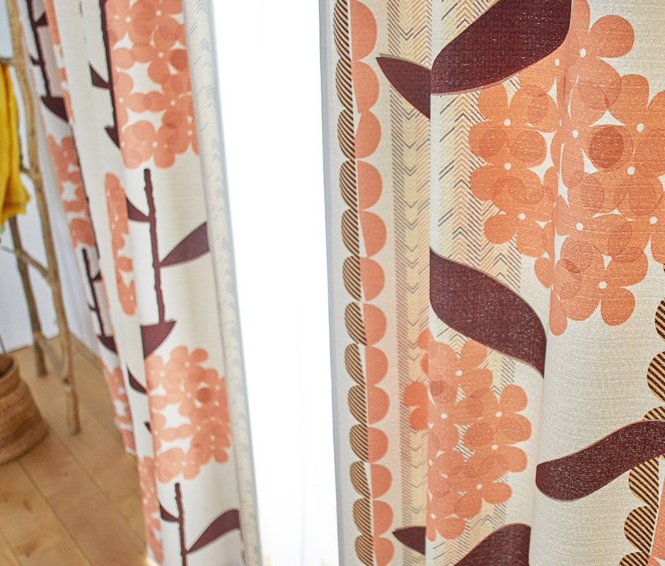 2級遮光カーテン　ケイランサス（D-1196）