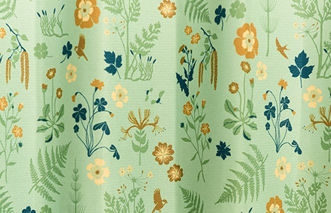 北欧風草花柄がプリントされた2級遮光カーテン　LEAF11078