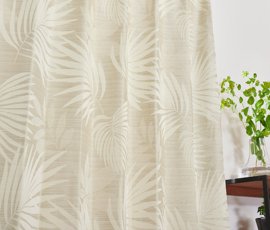 モダンなシダ柄がおしゃれな遮光裏地付き2級遮光カーテン パーム