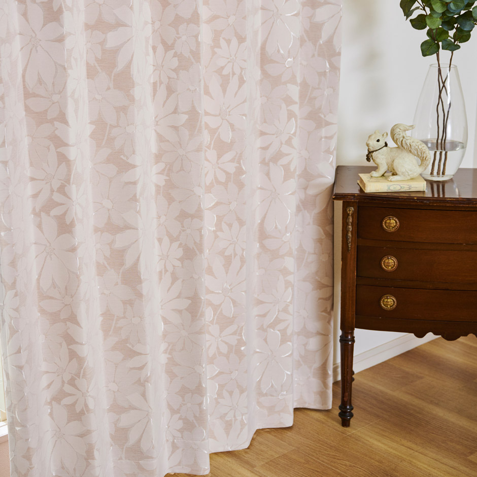 ジャガード織の大きな花柄がフェミニンな裏地付き3級遮光カーテン 1129