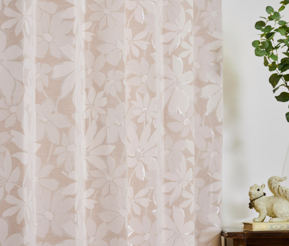 ジャガード織の大きな花柄がフェミニンな裏地付き3級遮光カーテン 1129