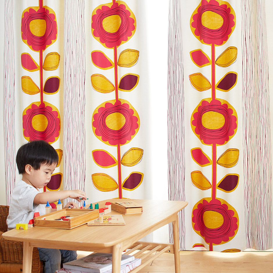 2級遮光カーテン　サンフラワー（D-1196）