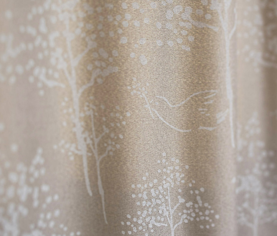 3級遮光カーテン　トリノサンポ（D-1196）