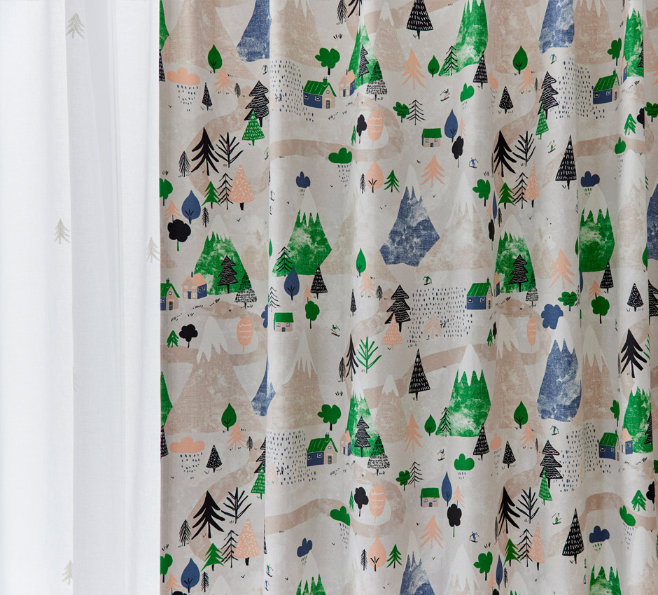 【3級遮光カーテン】雪山で暮らす人やイエティがかくれている楽しいデザイン ユキヤマ（D-1196)